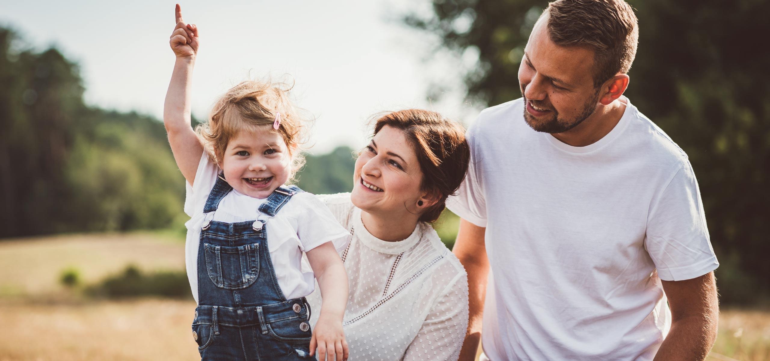 Familienfoto mit Milea Anna und Izu